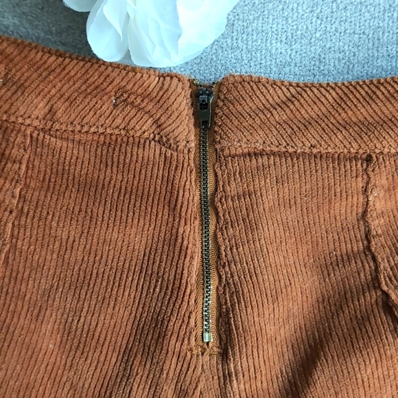 Pac Sun Corduroy Skirt/Skort - Picture 4 of 4